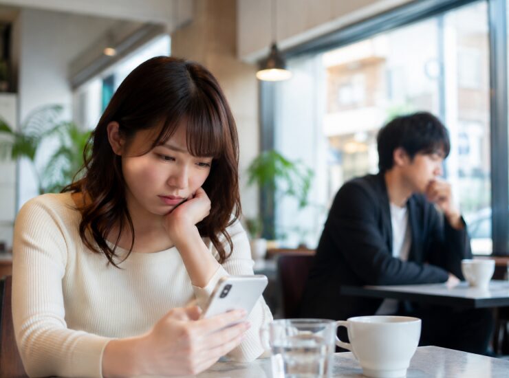 依存させるために突き放す恋愛の危険心理と健全な対処法を解説