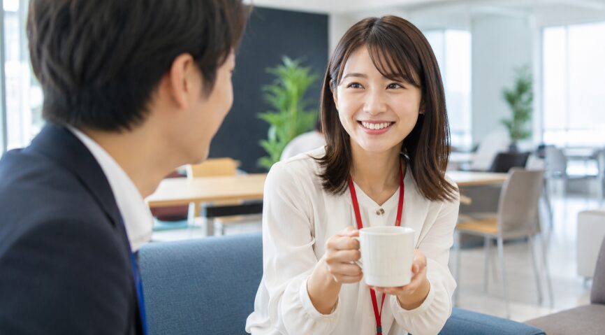 女性の脈ありサイン25選｜LINE職場で好意を見抜く方法